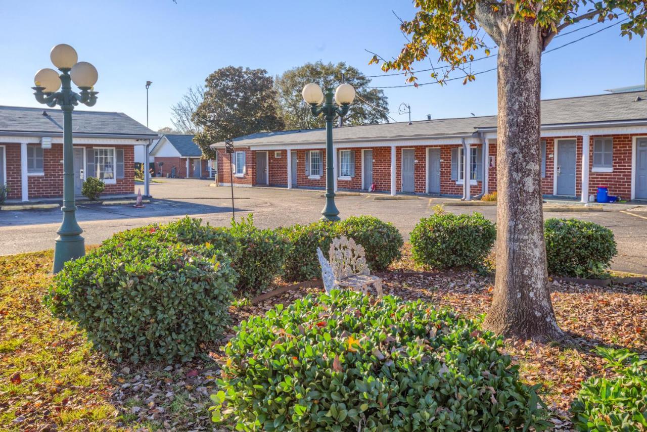 Adams Inn Dothan Exterior foto